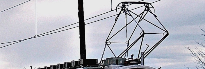 Foto eines Stromabnehmers einer S-Bahn (Hans-Rodlf Stoll - CC-BY)